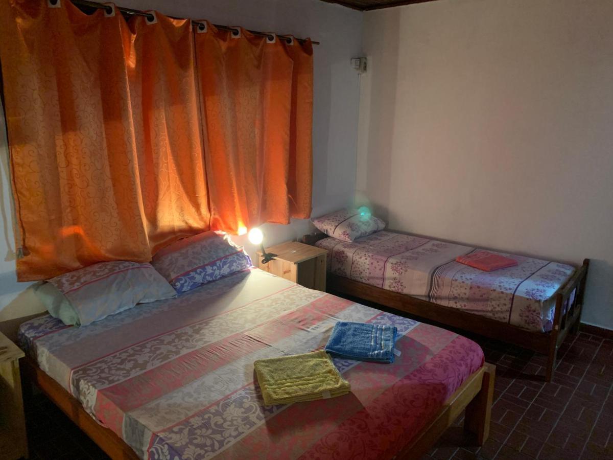 Litt Iguazu Hostal Puerto Iguazu Ngoại thất bức ảnh